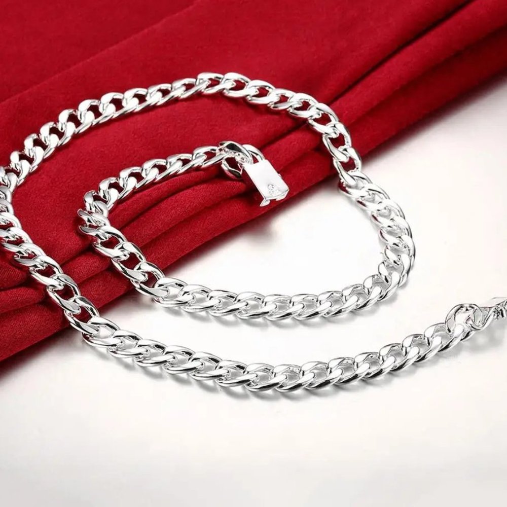 Awesome 22 Inch Open Cuban Link Chain 10mm Wide, Stamped 925 Sterling Silver - Picture 2 of 7